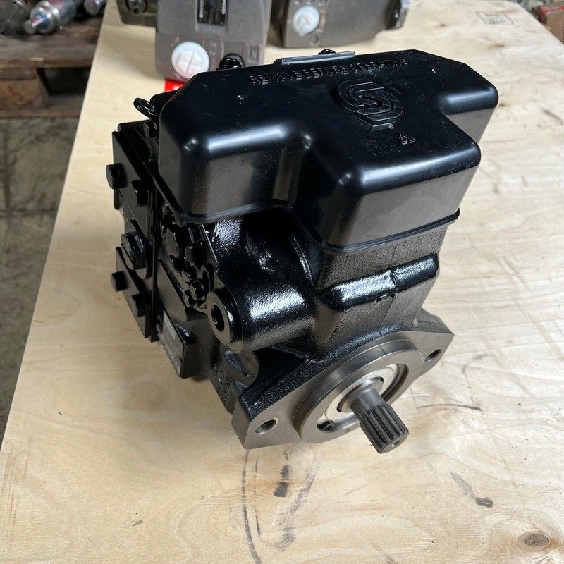 Danfoss H1P045R A A A9C2N D6FG5H5 L35L35 BL26 PN 83030262 H1