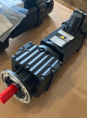 1x SEW-USOCOME RF27 CM71M/BR/TF/RH1L/SB50 05.1352309301.0001