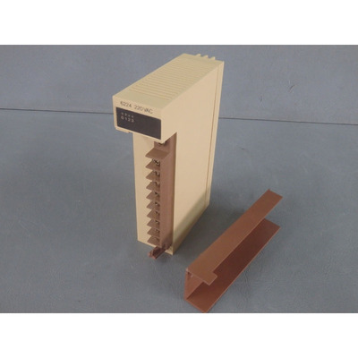 C506224 - ALSPA - C50-6224 / MODULE 4 SORTIES 220VAC USED