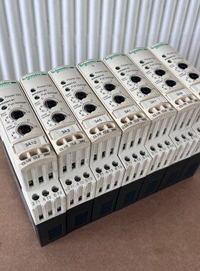 Schneider Altistart 01 ATS01N106FT Sanftanlauf für Asynchro