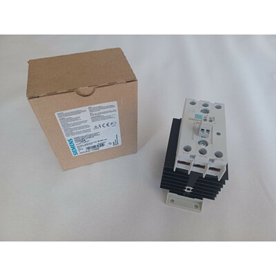 Siemens Sirius Halbleiterschtz 3RF24201AB55 48600V  230V AC