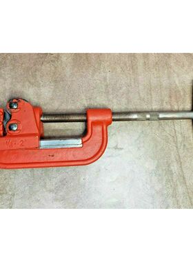 Cortadora De Tubos De Acero EGA Master 63172 Rango: 1/8''-2'
