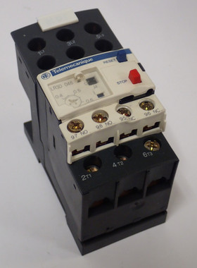 TELEMECANIQUE LR3D 046 THERMAL OVERLOAD RELAY + LAD7B106 TER