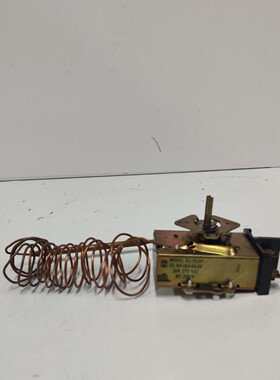 ROBERTSHAW 型号 D1/D18P D1-NR-084-04-00 30A 277 VAC MT 250 F