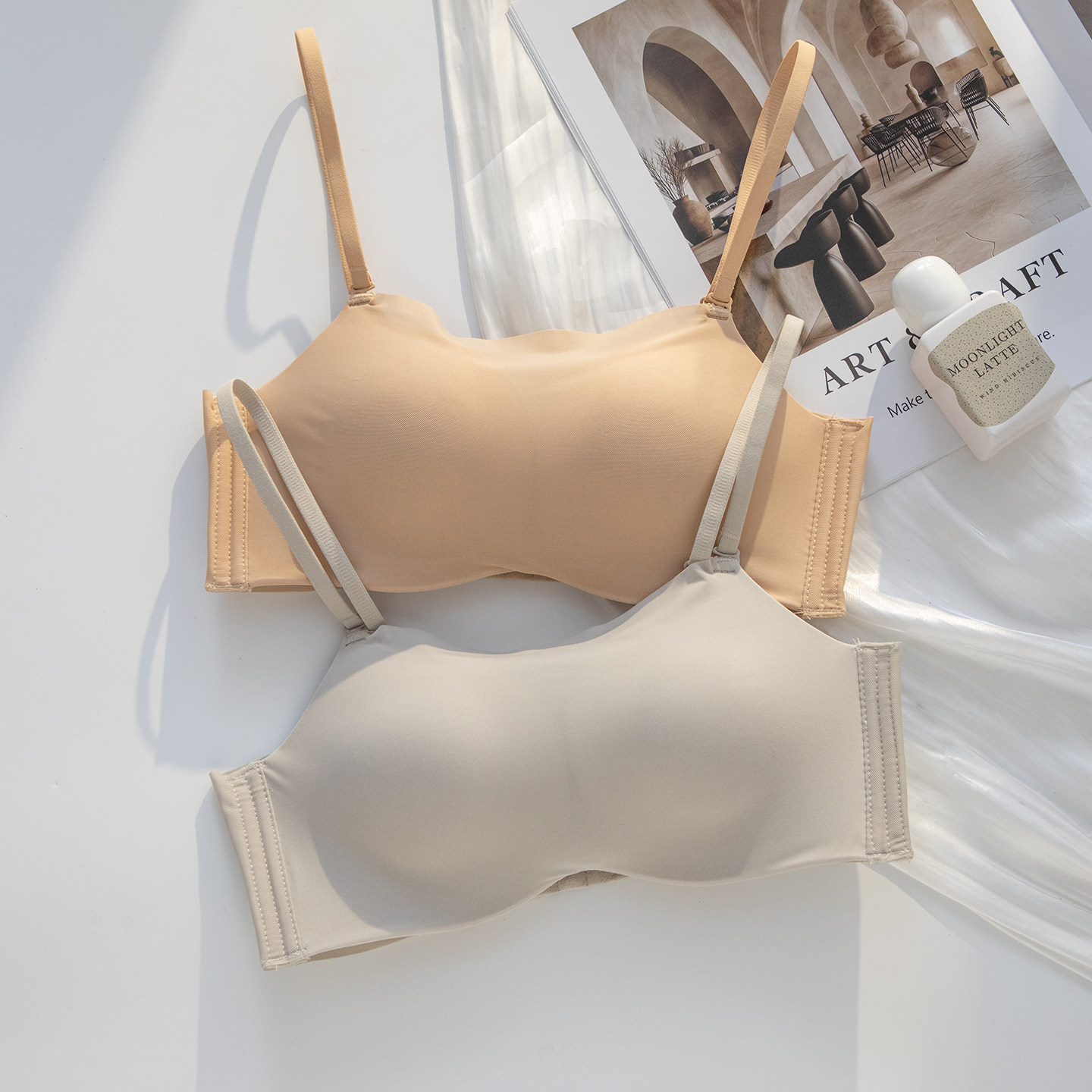 2026新品抹胸粉底液美背小胸聚拢内衣女平胸无钢圈无痕文胸细肩带