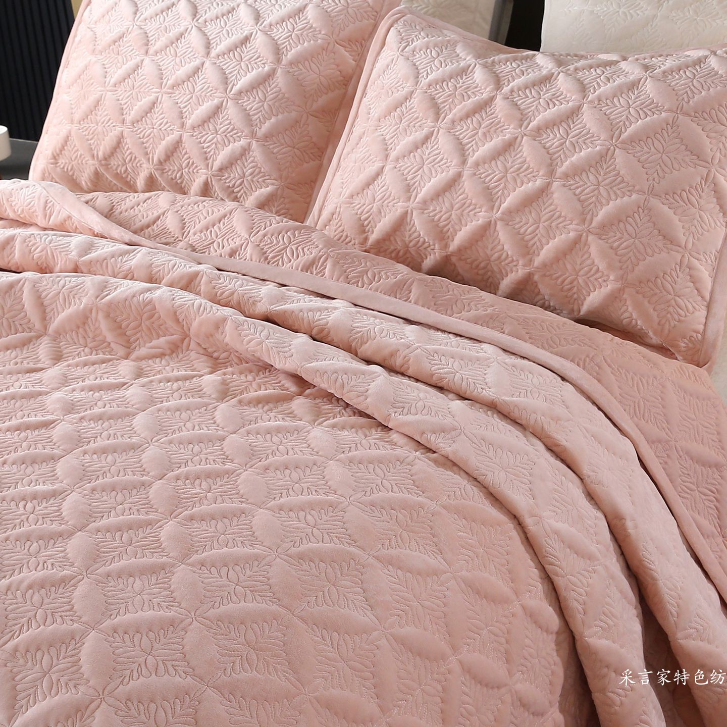 新款加绒牛奶绒床盖绒毯