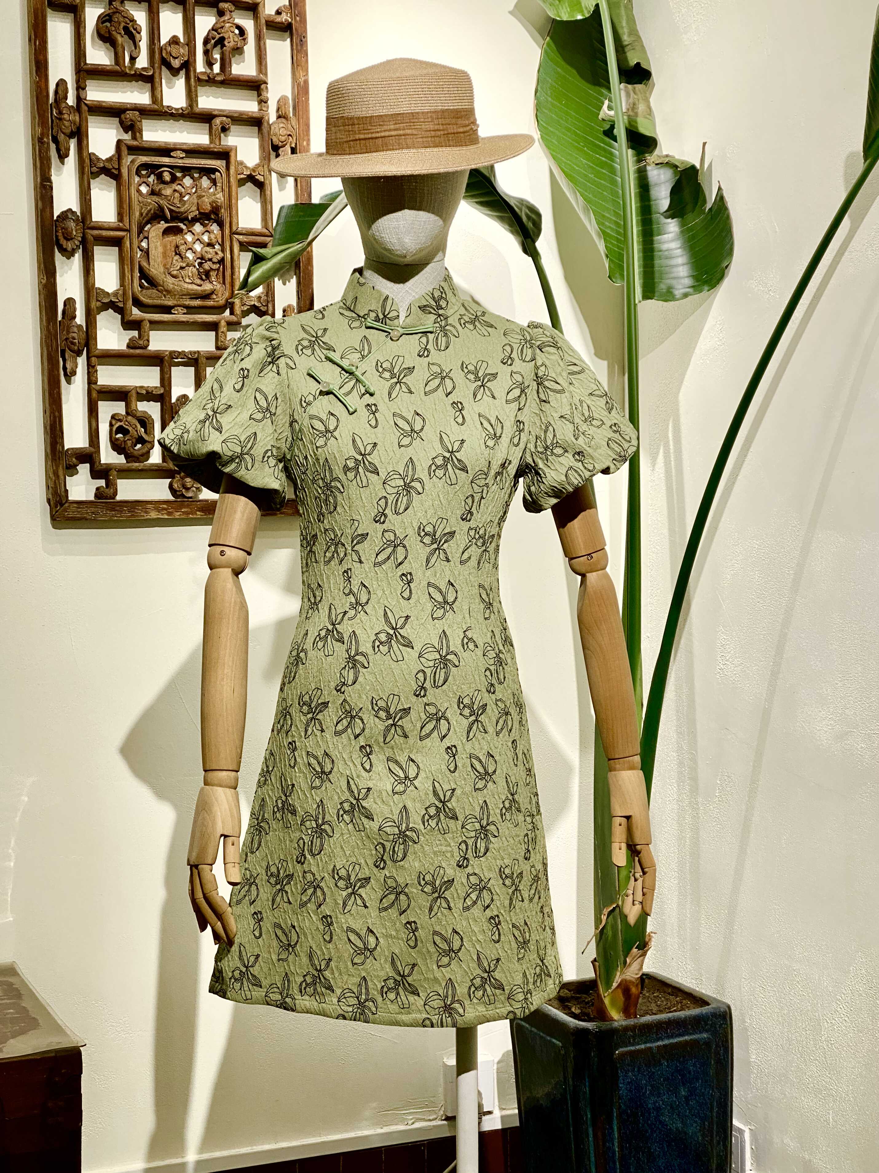 肌理不退不换花苞袖设计感短款