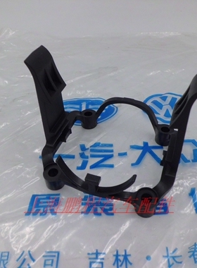 适用高尔夫7新速腾15新朗逸新桑新捷达节气门固定卡扣支架145853A