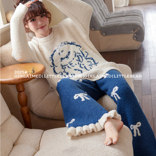 小狗蝴蝶结女软绵绵日系套装可爱