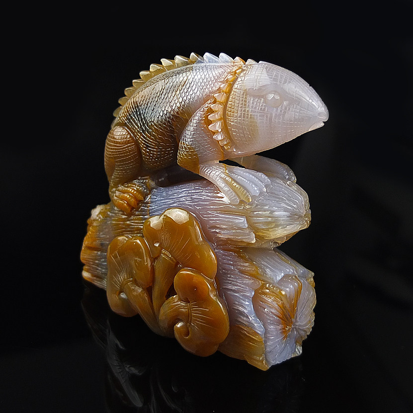 沛孚新品天然玛瑙玉髓摆件手工巧雕花红蜥蜴把玩件礼品收藏款包邮