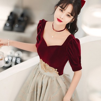 敬酒服新娘酒红色订婚晚礼服连衣裙女2026新款回门宴会气质礼服