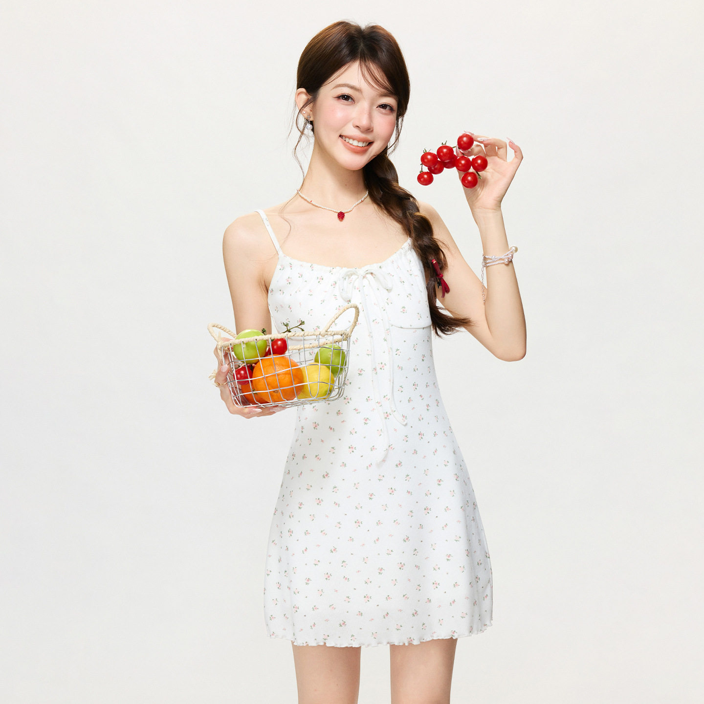 时尚舒适法式少女风碎花吊带背心女2026春夏连衣裙木耳边露背叠穿