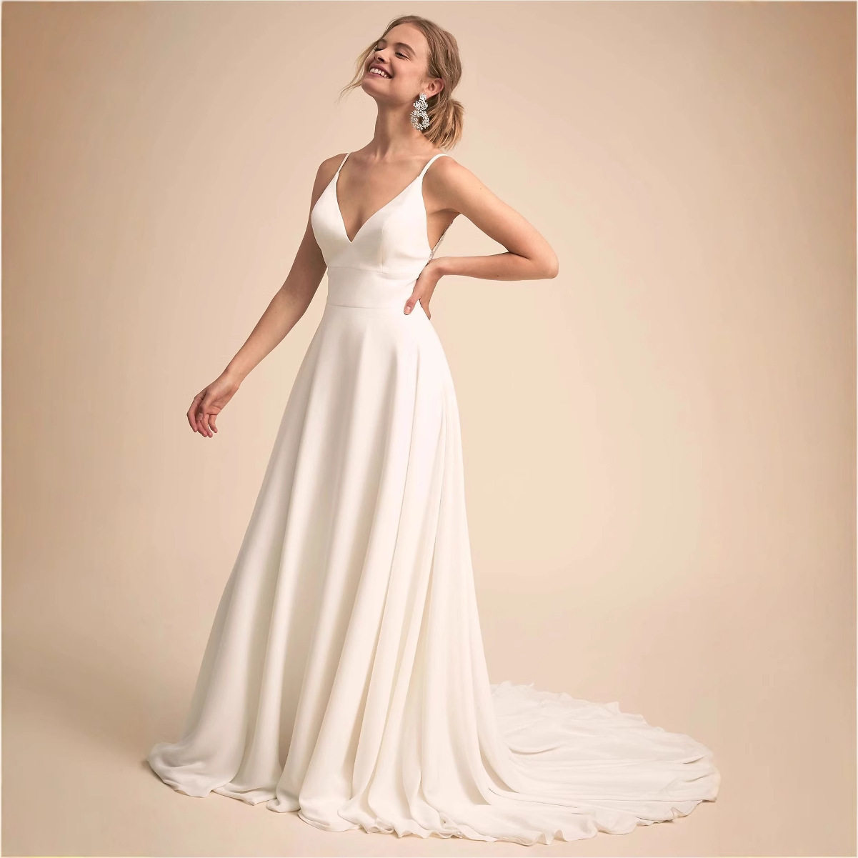 婚纱礼服2026夏季新款深领外贸镂空鱼尾水溶蕾丝外贸拖尾婚纱