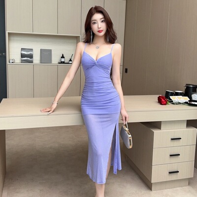 法式性感网纱吊带连衣裙高级感小个子时尚气质紧身收腰开叉中长裙