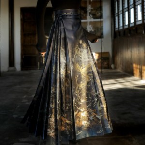 春款马面裙刺绣重工织金明制汉服