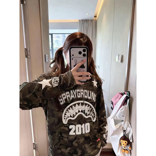 美式复古迷彩鲨鱼嘴星星印花长袖t恤女秋季休闲设计感打底衫上衣