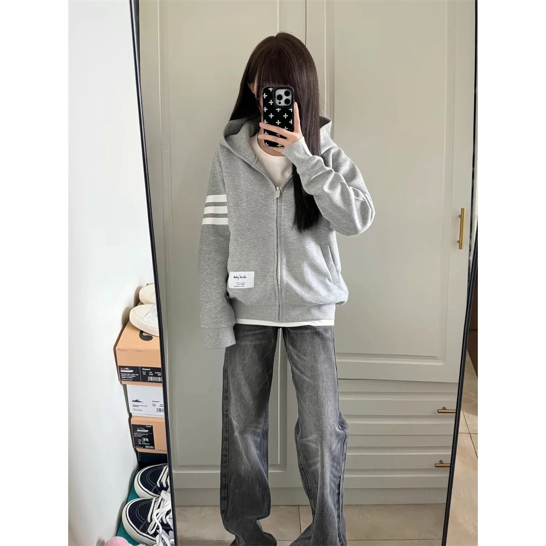 美式复古三条杠灰色连帽卫衣女春秋2026新款学生宽松拉链开衫外套