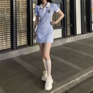 2toyoung刺绣学院风polo领连衣裙女2026夏季新款显瘦辣妹短裙子潮