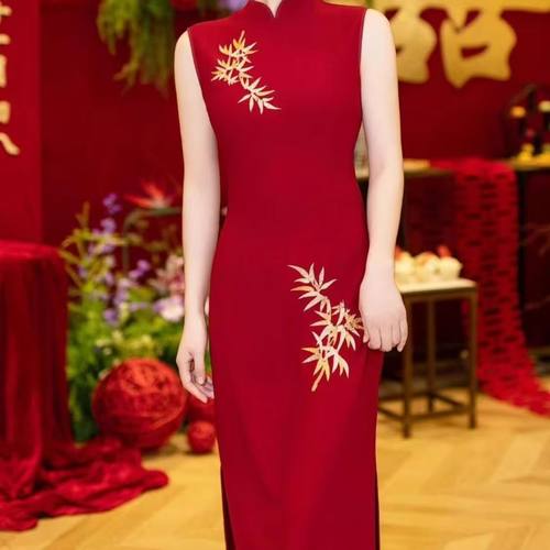 红韵竹无袖款新中式民国修身重工刺绣旗袍连衣裙2025夏季新款日常
