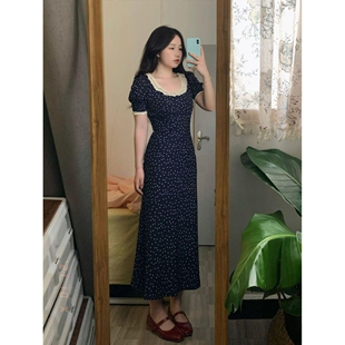 法式高级感秋季波点连衣裙子女2026新款夏季海边度假大方得体长裙