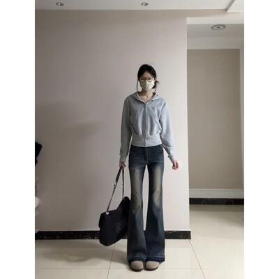 灰色短款连帽卫衣外套女秋冬2025新款加绒加厚小个子收腰开衫上衣