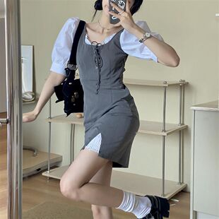 假两件连衣裙女夏季2026新款小众法式泡泡袖绑带修身显瘦短袖裙子