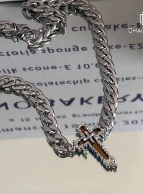 十字架钛钢冷淡风项链男卫衣小众设计高级感毛衣链嘻哈男生锁骨链