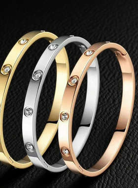 钛钢手镯女10钻满天星高级感不掉色小众冷淡设计时尚不锈钢饰品