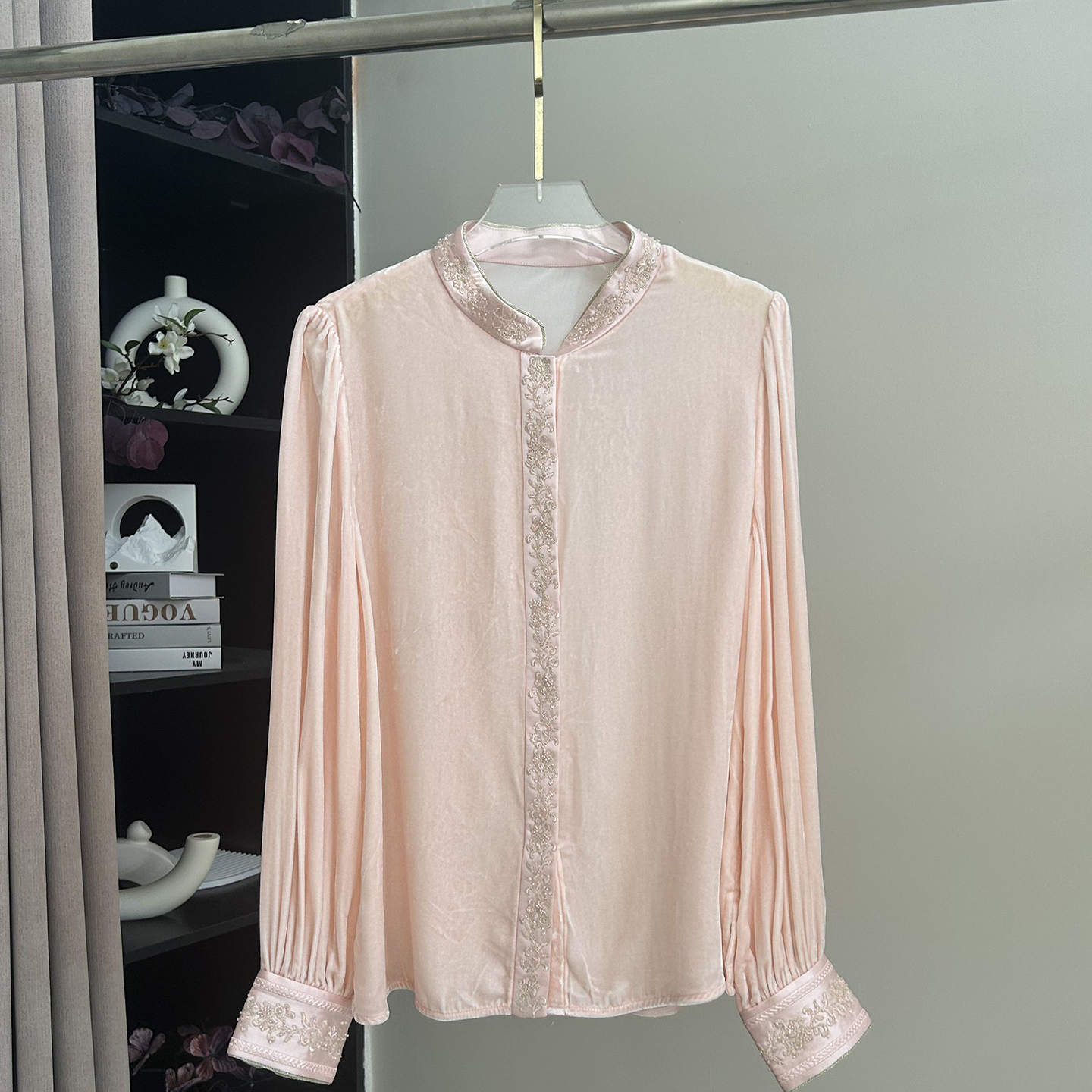 小雪家【绒感显贵】轻国风小立领盘扣钉珠包边真丝丝绒长袖上衣