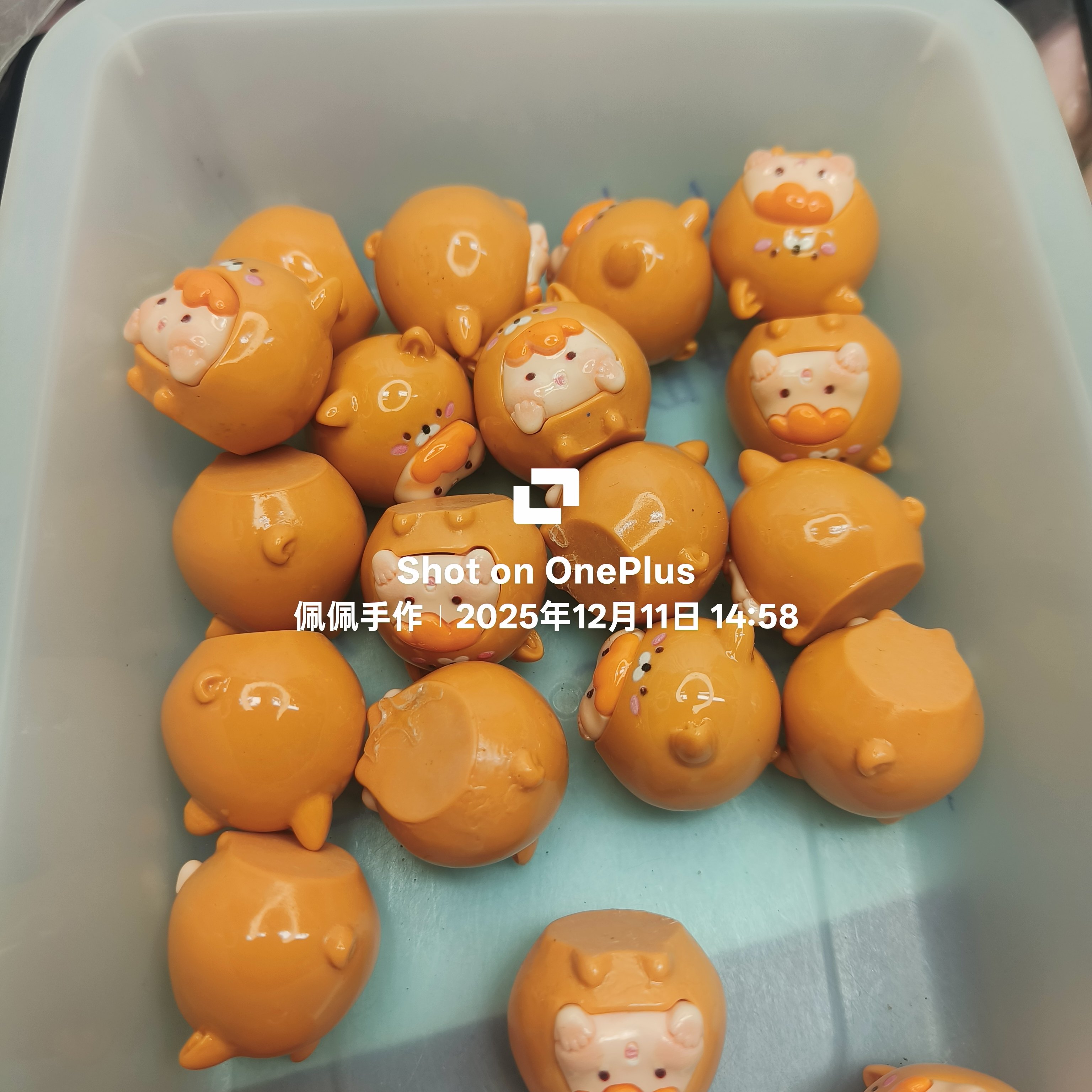 （9.9元包邮） 89-036卡26无孔奶咖狗1个