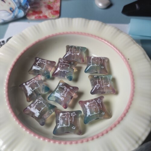 10个卡15*17*10通孔孔径3.0双色AB面双面浮雕简笔画枕头102-025