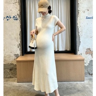 孕妇装秋冬款时尚半高领针织连衣裙中长款飞飞袖中长款外穿打底裙