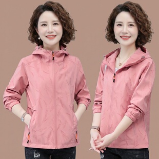 春款妈妈外套女短款连帽薄款夹克中年显年轻衣服春装外衣2026新款