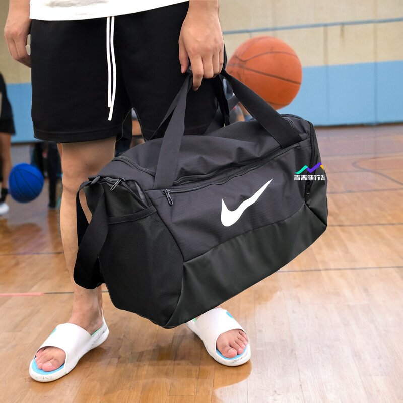 Nike耐克手拎包2026夏季新款运动包单肩包健身包休闲旅游包BA5957