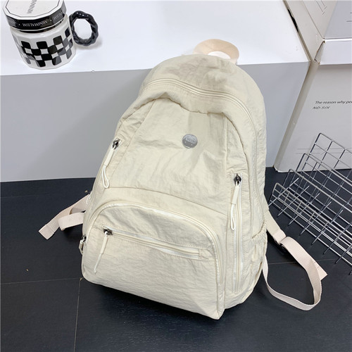 时尚简约大容量双肩包户外休闲运动背包短途旅行包高品质学生书包