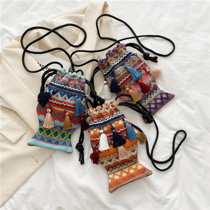 小包包女2023流行新款撞色个性流苏少女百搭民族风单肩斜跨包