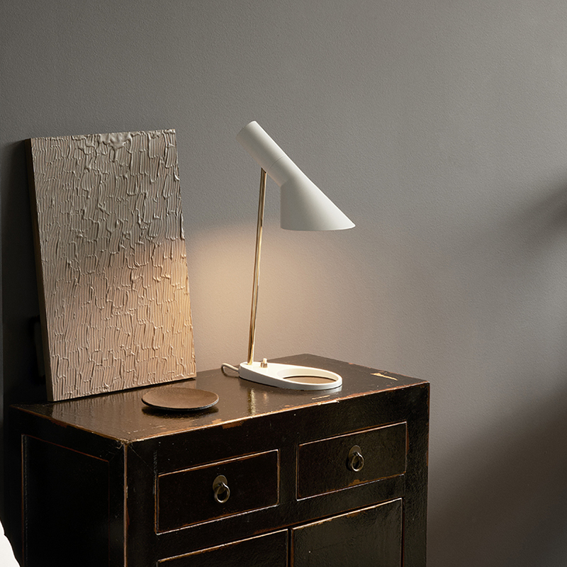 丹麦进口Louis Poulsen Aj150周年限量版现代卧室书房阅读台灯