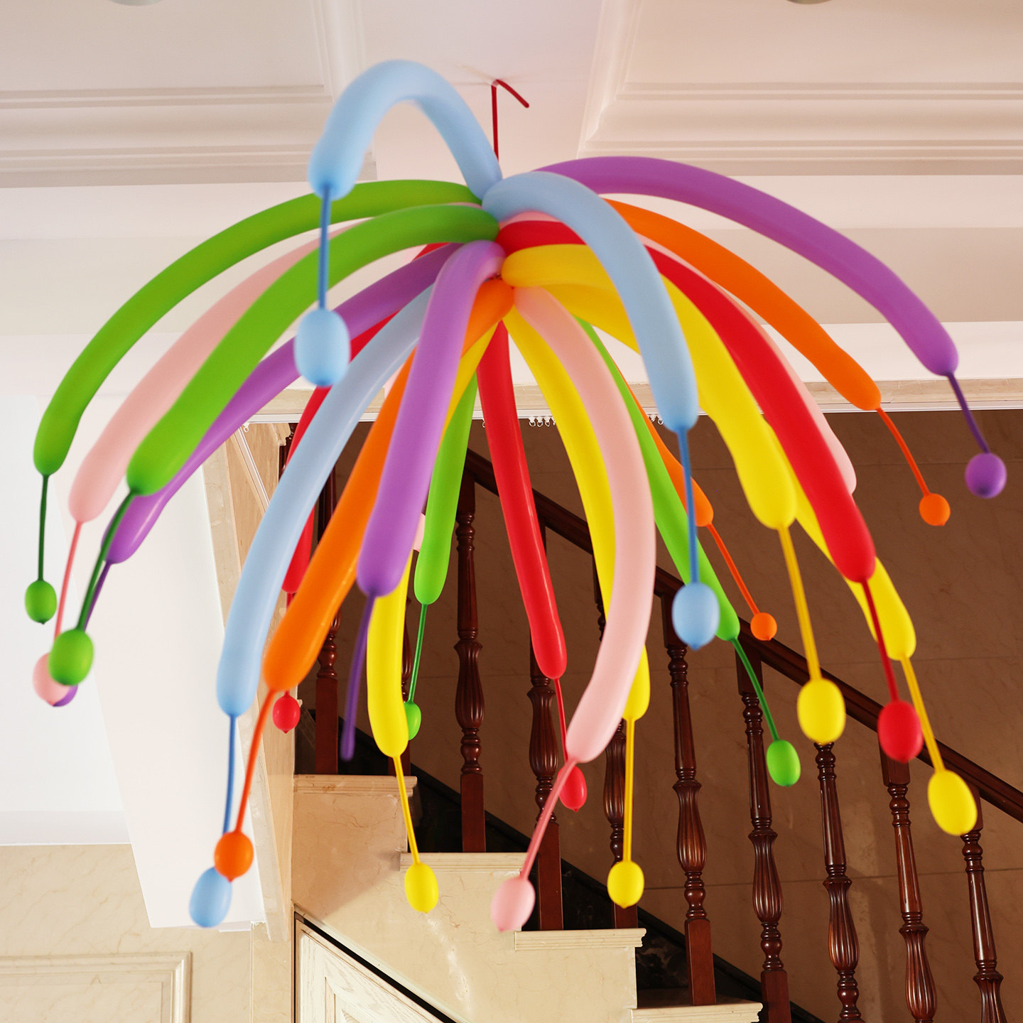 多巴胺彩色长条烟花气球生日派对挂布条幅创意儿童男女孩装饰布置