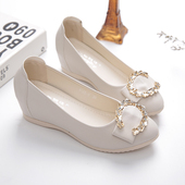 女2026春季 新款 圆头舒适软皮妈妈鞋 内增高单鞋 百搭水钻坡跟豆豆鞋