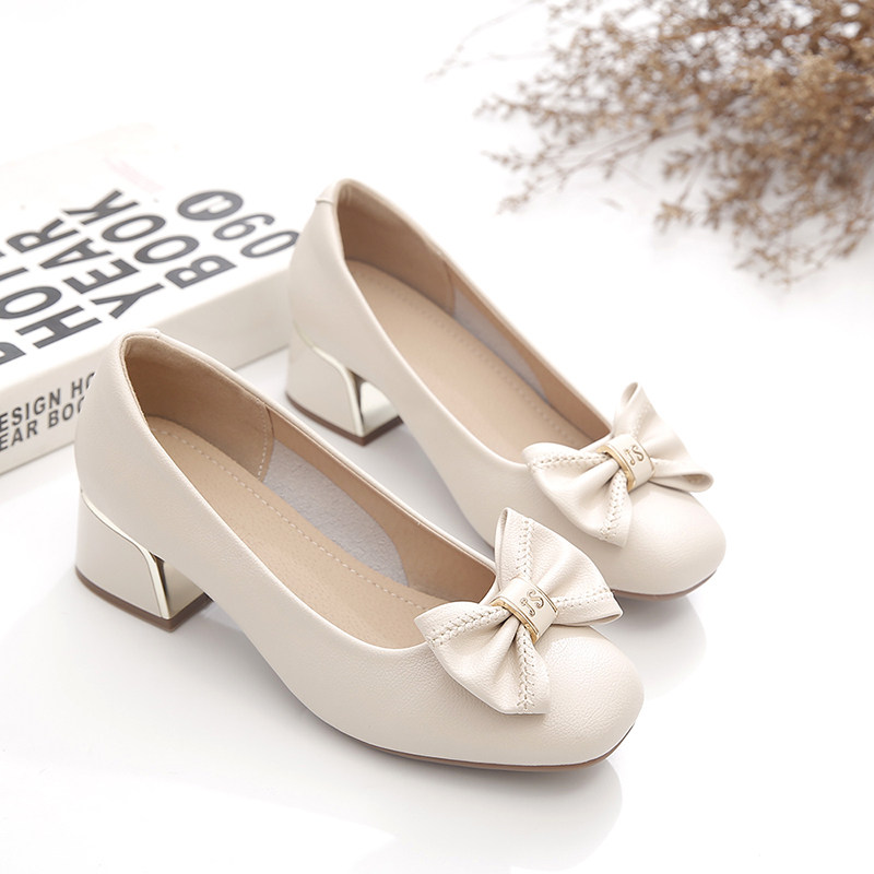 2026秋季新款浅口粗跟中跟软皮圆头妈妈鞋日常舒适百搭蝴蝶结单鞋