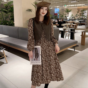 红头发儿9932短款皮马甲长袖碎花中长款连衣裙两件套女2023秋新品