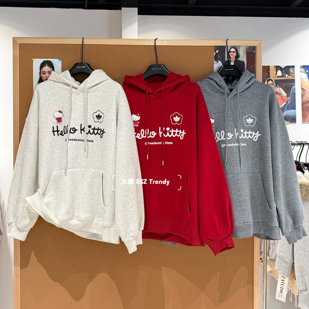 小个子减龄KT猫加绒连帽卫衣