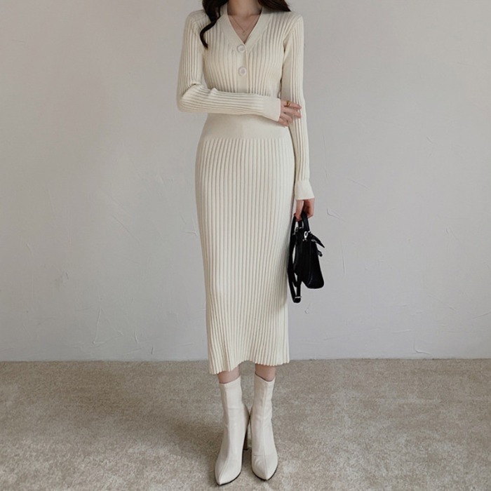 白色针织毛衣连衣裙女2022年春季新款v领中长款过膝内搭减龄裙子