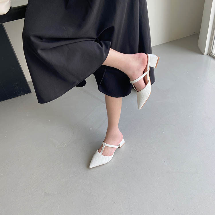 新款新春2021年尖头包头跟女鞋  现货