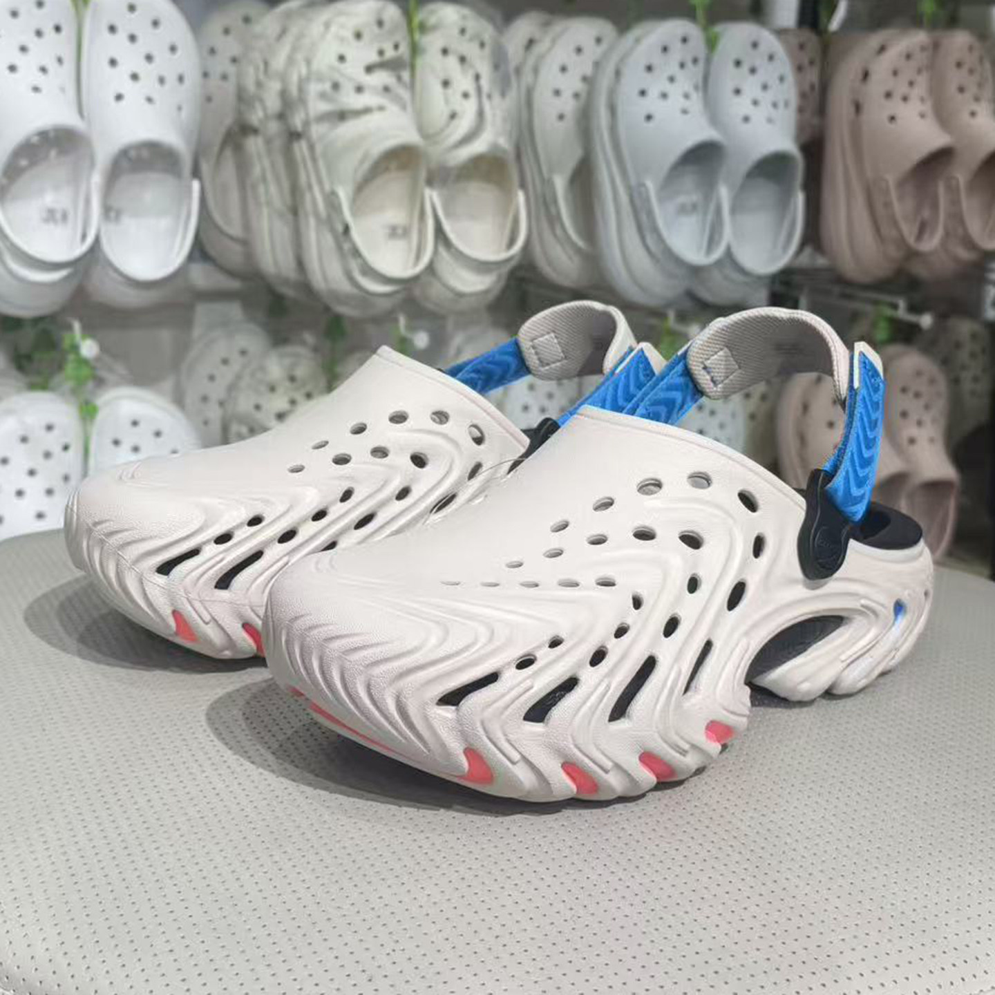 Crocs波波Clog2.0沙滩洞洞鞋