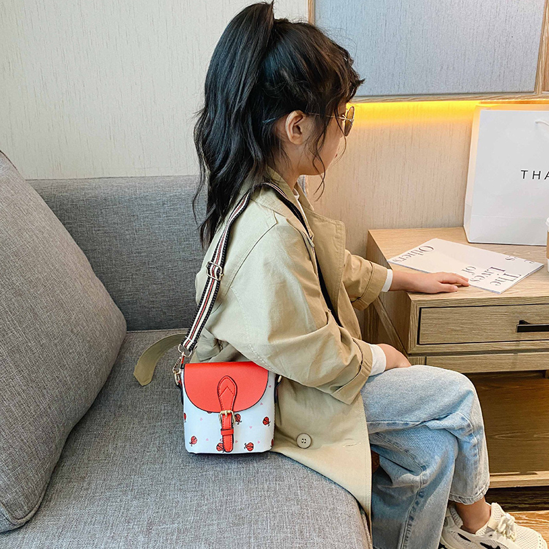 兒童包包小女孩斜挎包女童小背包