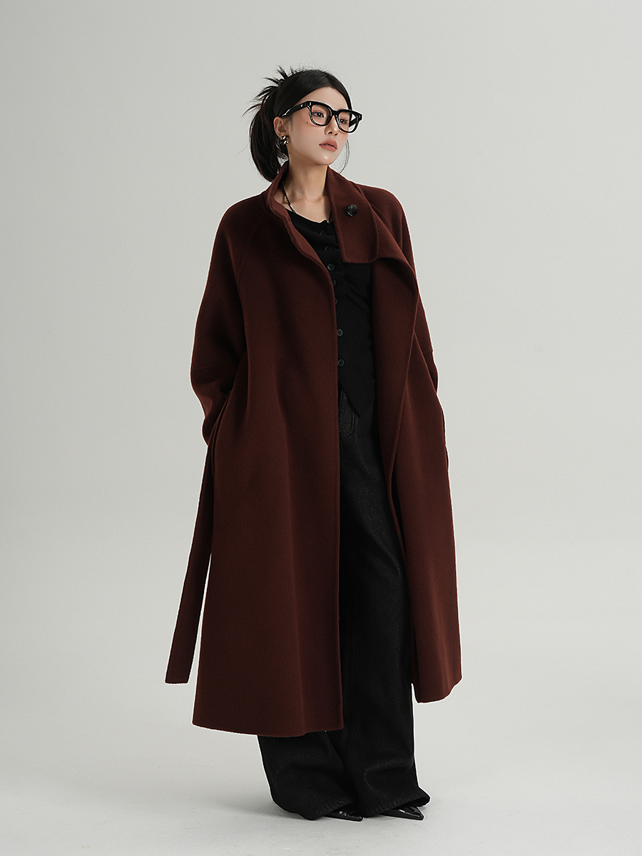 High-End Elegant Red Long Wool Coat with Stand Collar, Woolen Overcoat, New Winter Style for Women