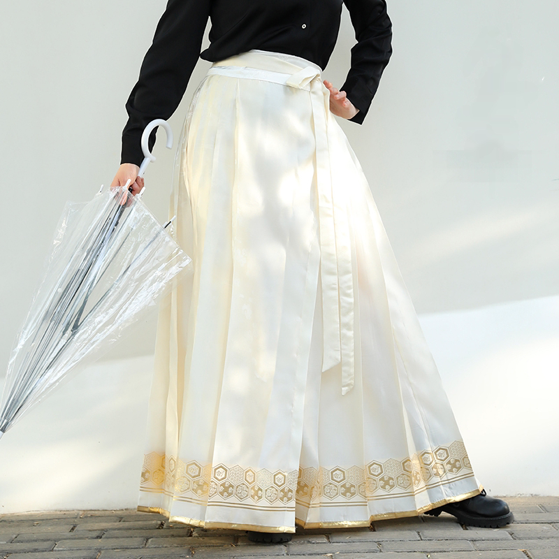 创翼坊花样年华原创设计2021明制汉服春夏织金窄底襕暗纹纱马面裙