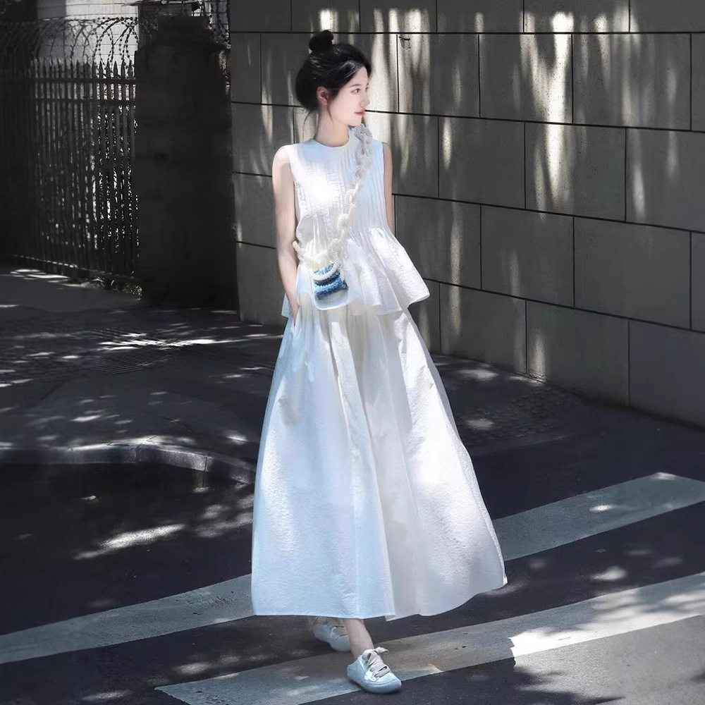 法式温柔风时尚气质套装女夏季初恋无袖背心半身裙白色两件套裙女