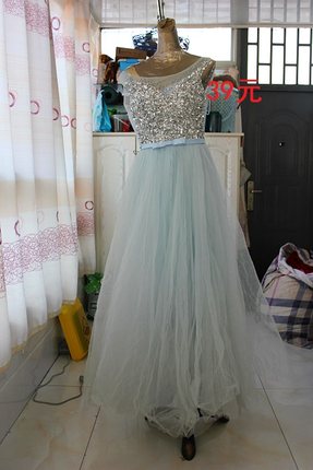 包邮二手婚纱礼服蓝色双肩满钻显瘦晚礼服打折清仓特价奢华演出服